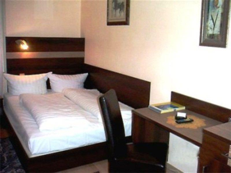 Hotel Elbe Street 34 Φραγκφούρτη Δωμάτιο φωτογραφία